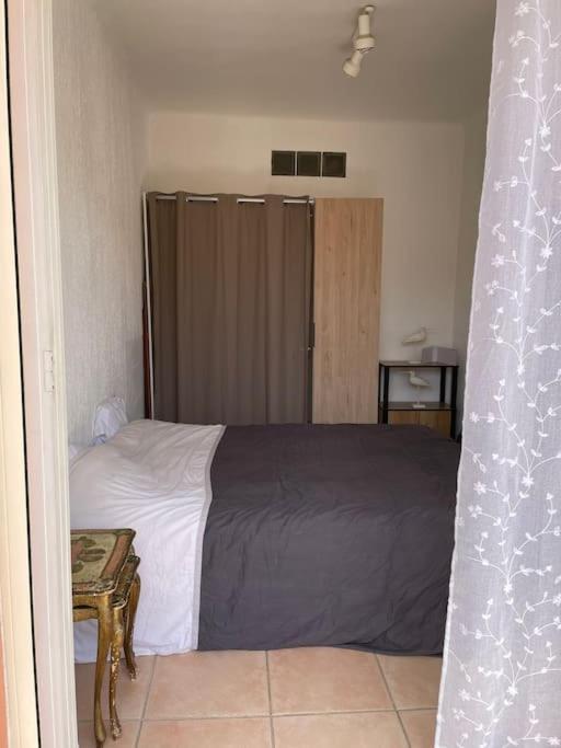 Studio A Sanary-Sur-Mer Avec Balcon A 200M Du Port Экстерьер фото