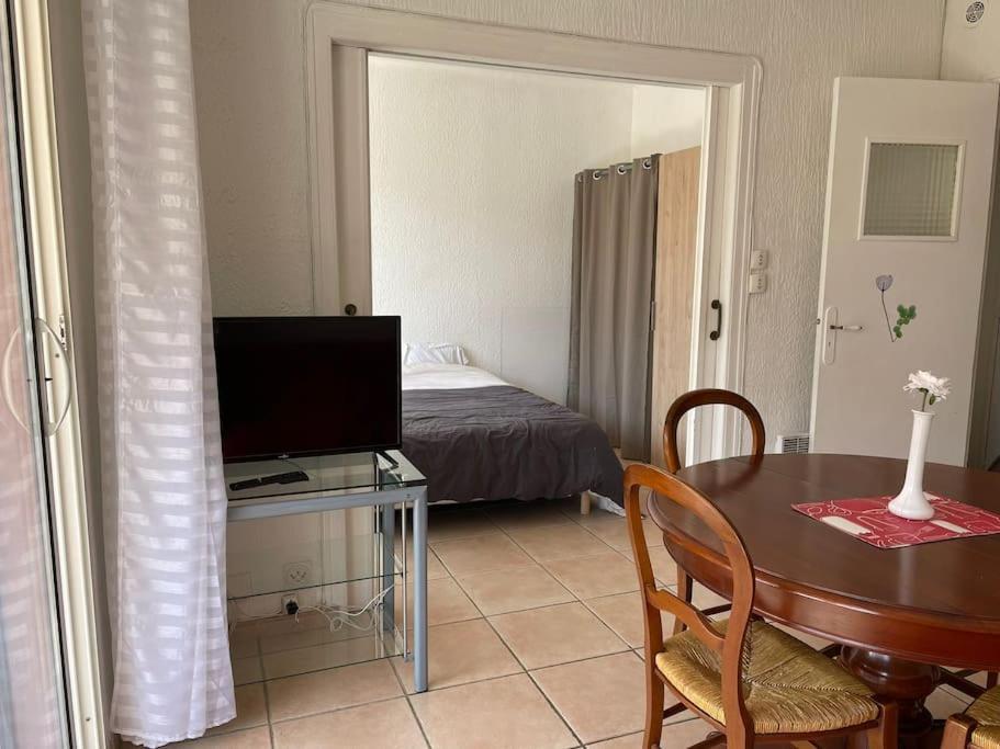 Studio A Sanary-Sur-Mer Avec Balcon A 200M Du Port Экстерьер фото