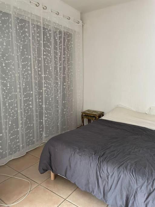 Studio A Sanary-Sur-Mer Avec Balcon A 200M Du Port Экстерьер фото