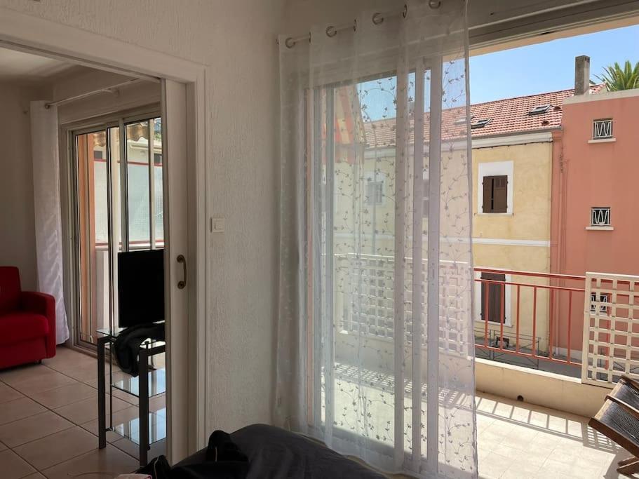 Studio A Sanary-Sur-Mer Avec Balcon A 200M Du Port Экстерьер фото